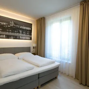 Adeba Plus Hotell Prag
